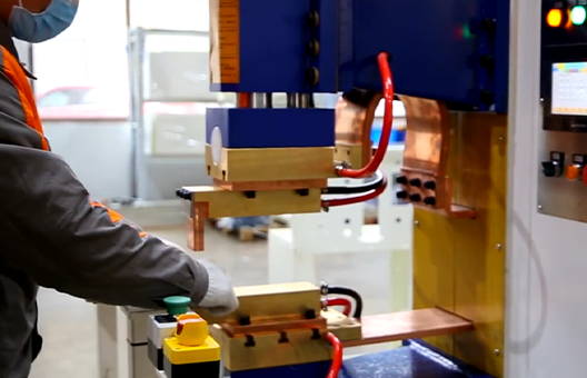 中頻逆變點凸焊機