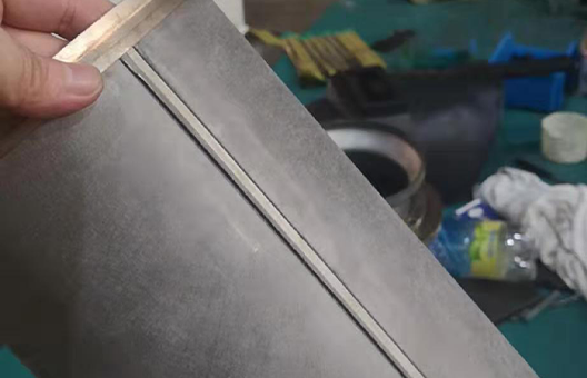 除塵濾網(wǎng)自動焊接生產(chǎn)線-濾芯