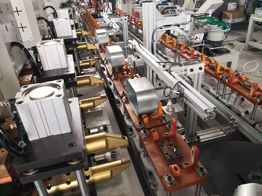 煤氣表全自動(dòng)焊接生產(chǎn)線 煤氣表全自動(dòng)焊接生產(chǎn)線